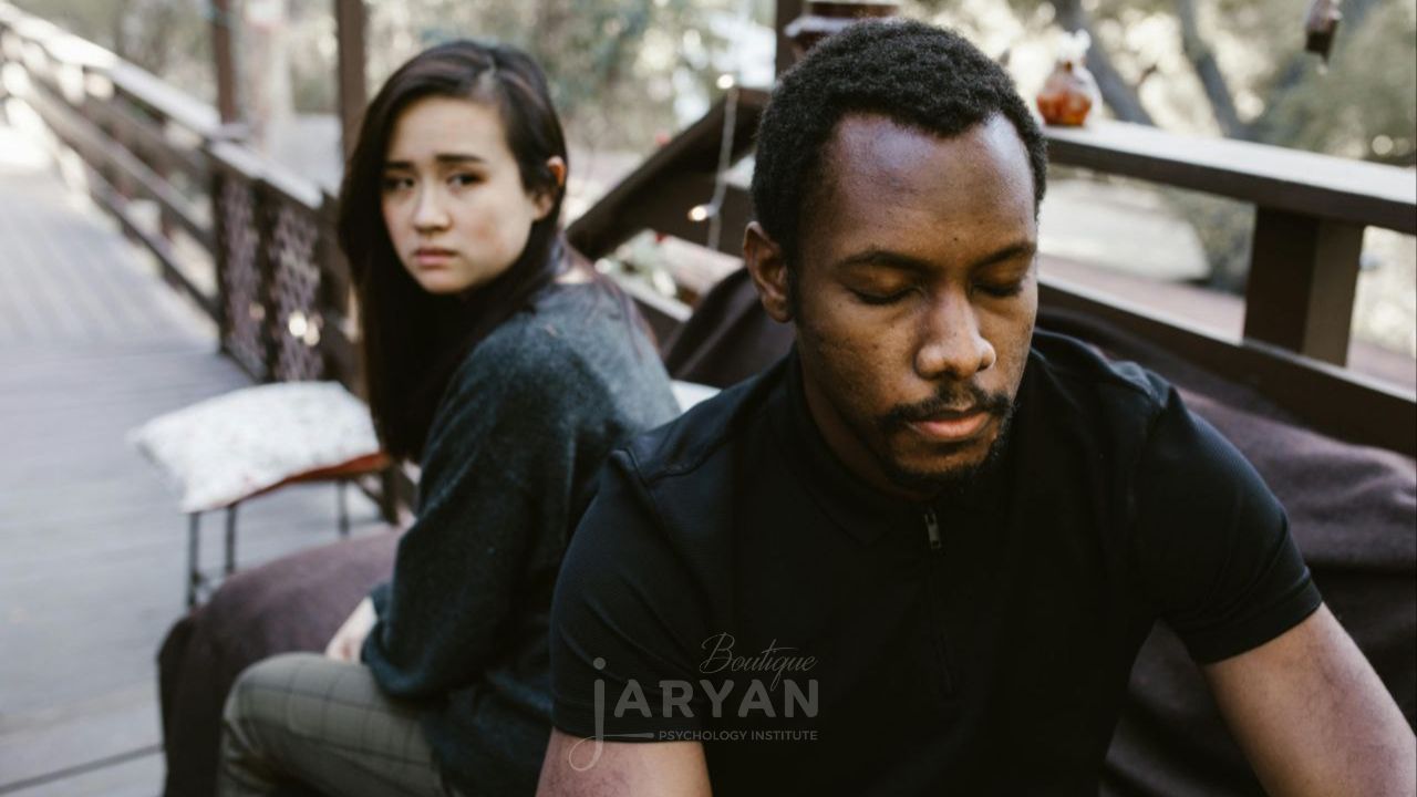 خیانت چرا اتفاق می‌افتد؟ راهکارهای مقابله با خیانت