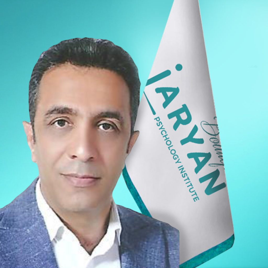 دکتر عادل قاری